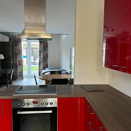 Rote Tuer Apartmán